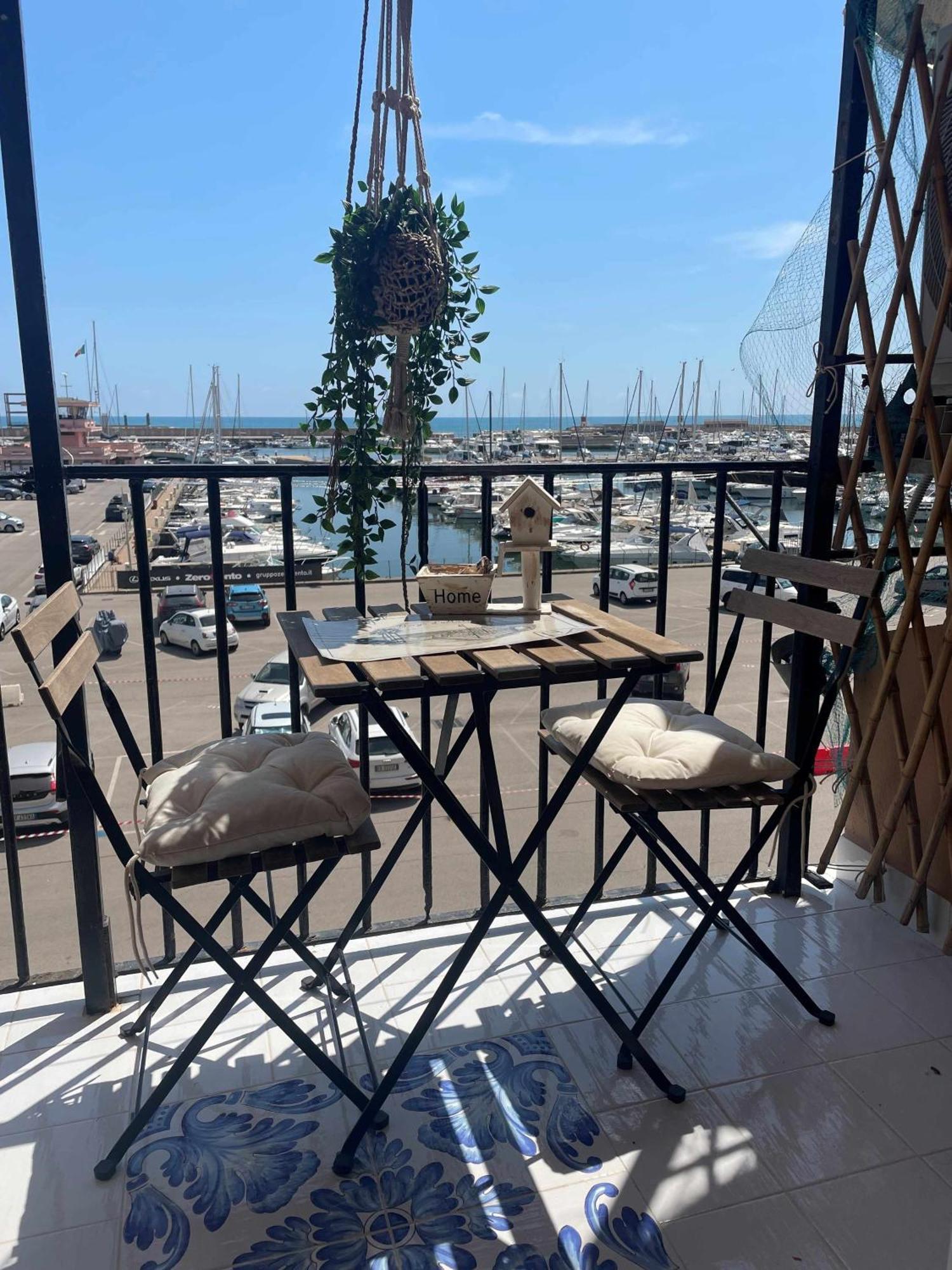 Borgo Damare Nettuno Vista Mare Apartamento Exterior foto